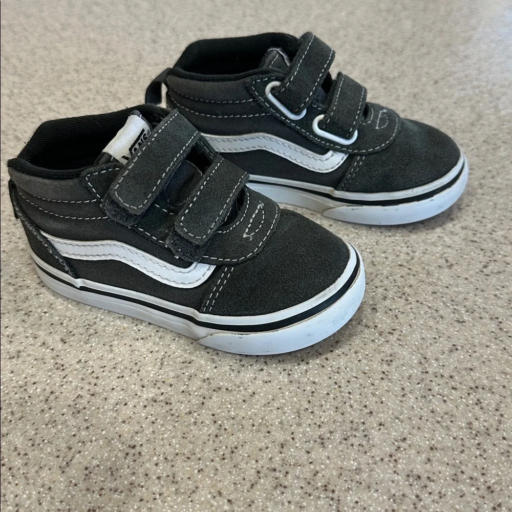 VANS Gray Old Skool High Tops size 6